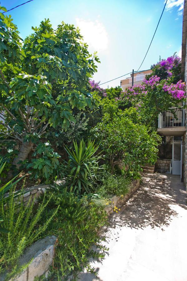 Hvar Deluxe Rooms 赫瓦尔 外观 照片