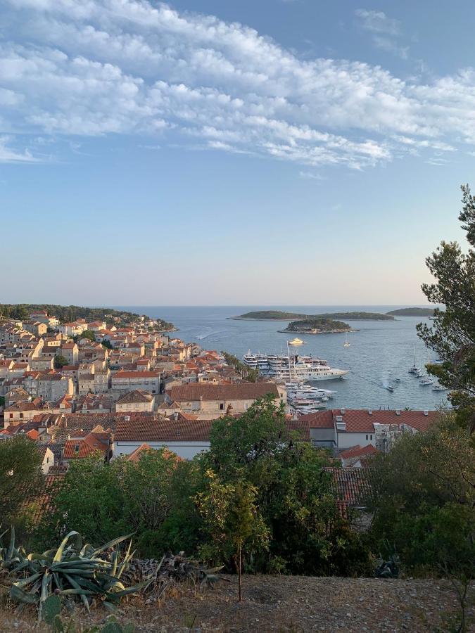 Hvar Deluxe Rooms 赫瓦尔 外观 照片