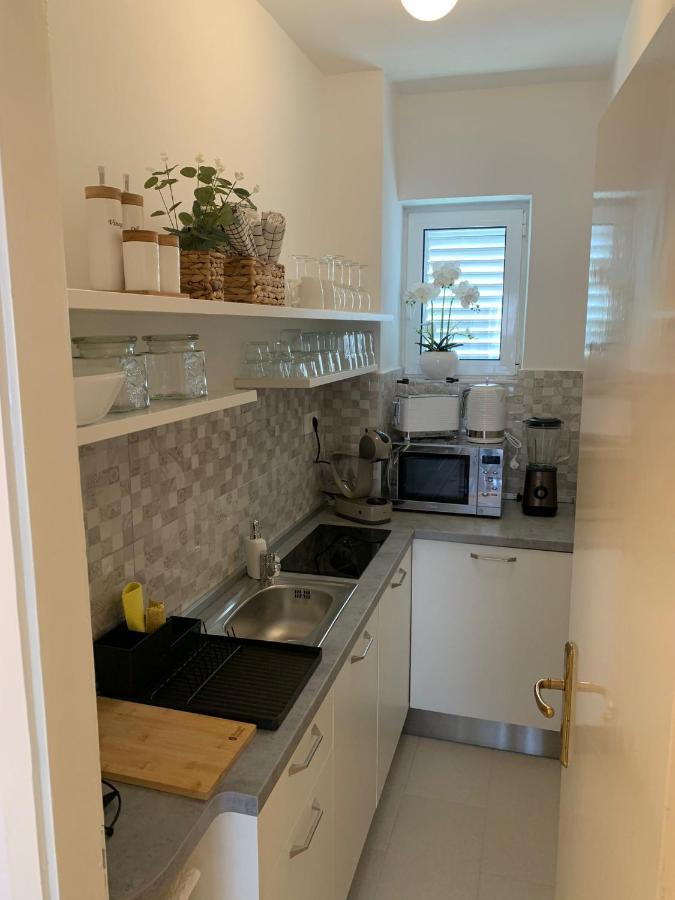 Hvar Deluxe Rooms 赫瓦尔 外观 照片